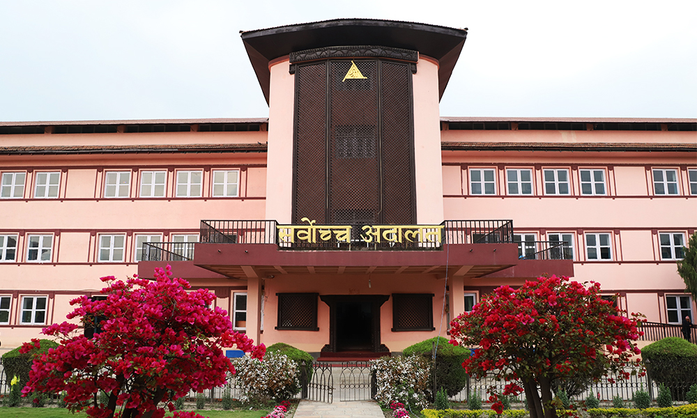 पूर्वविशिष्ट पदाधिकारीले विदेशमा उपचार गर्दा सरकारबाट खर्च नपाउने सर्वोच्च अदालतको फैसला