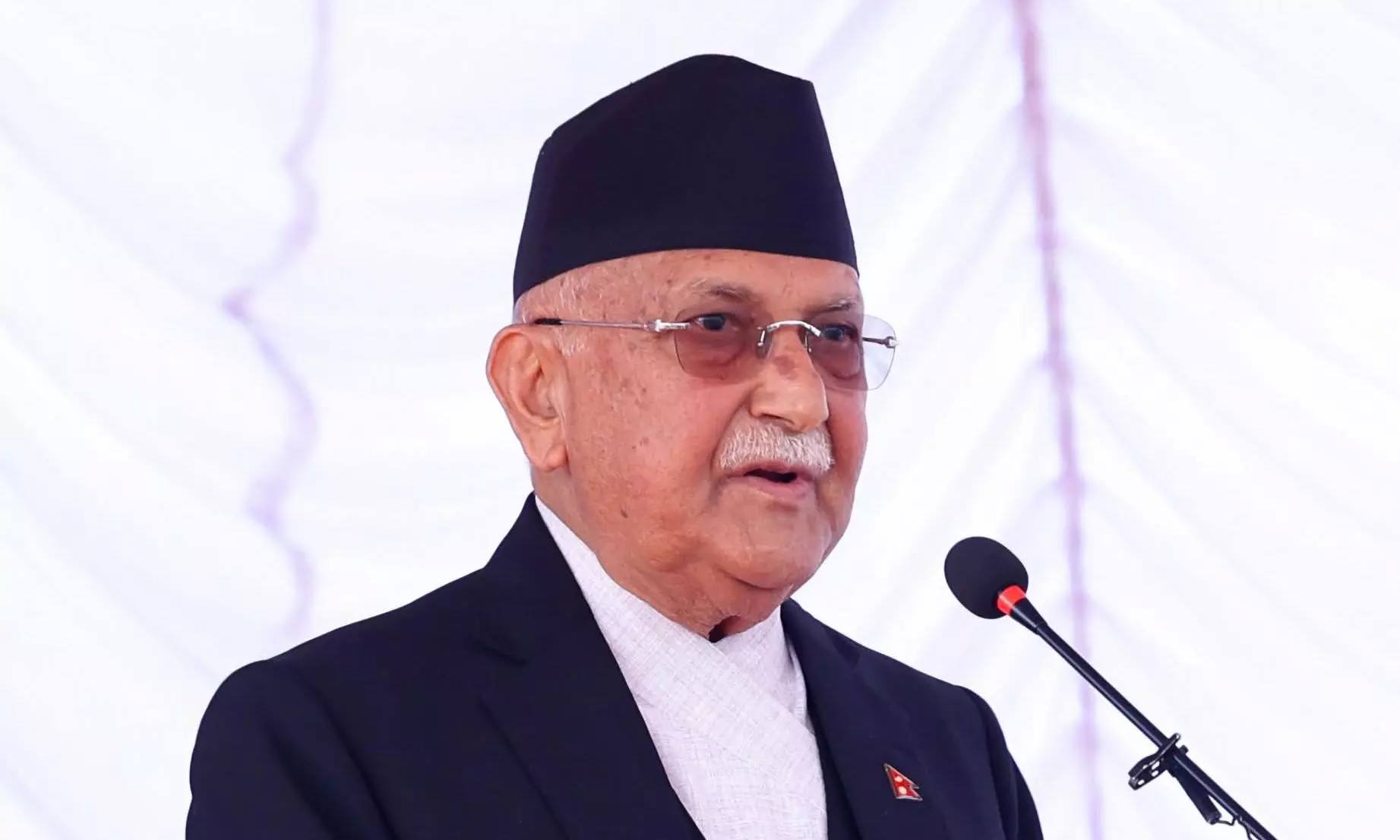 विश्वशान्तिको कामना नेपालीहरूमा शुभकामना  दिदै भने ओलीले -दर्शनले देखाएको शान्ति र अहिंसाको बाटोले नै समाजलाई सही दिशा दिन्‍छ