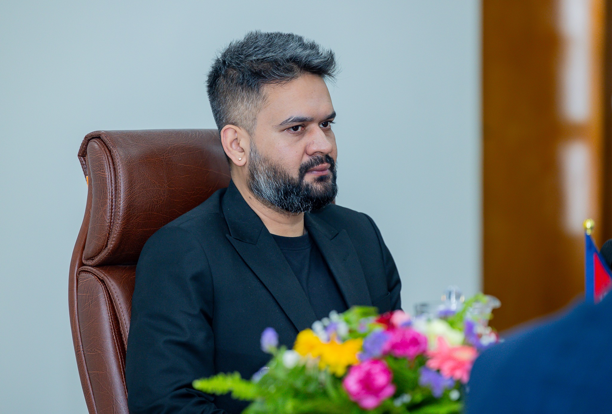 निर्यातजन्य उद्योगका समस्या समाधान गर्न सरकार प्रतिबद्ध छ : प्रधानमन्त्री