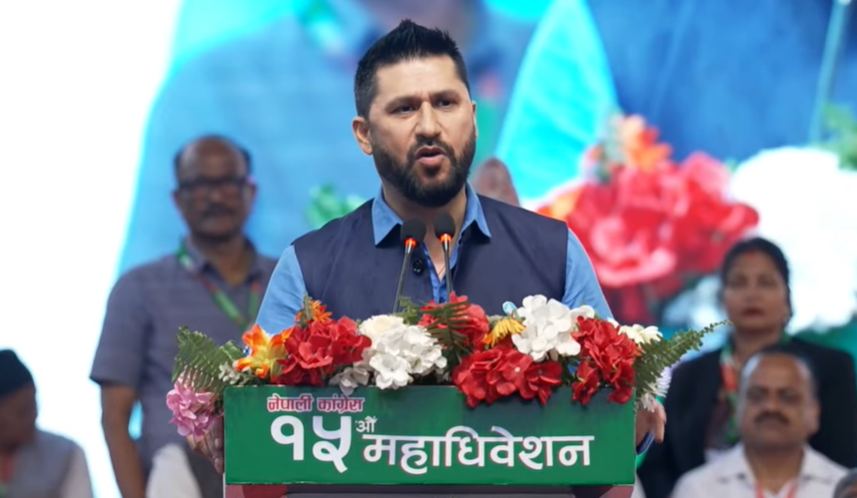यो सरकार ढल्दैन,नढलेपछि सरकार ढल्छ भन्ने ढल्छन् : रवि लामिछाने