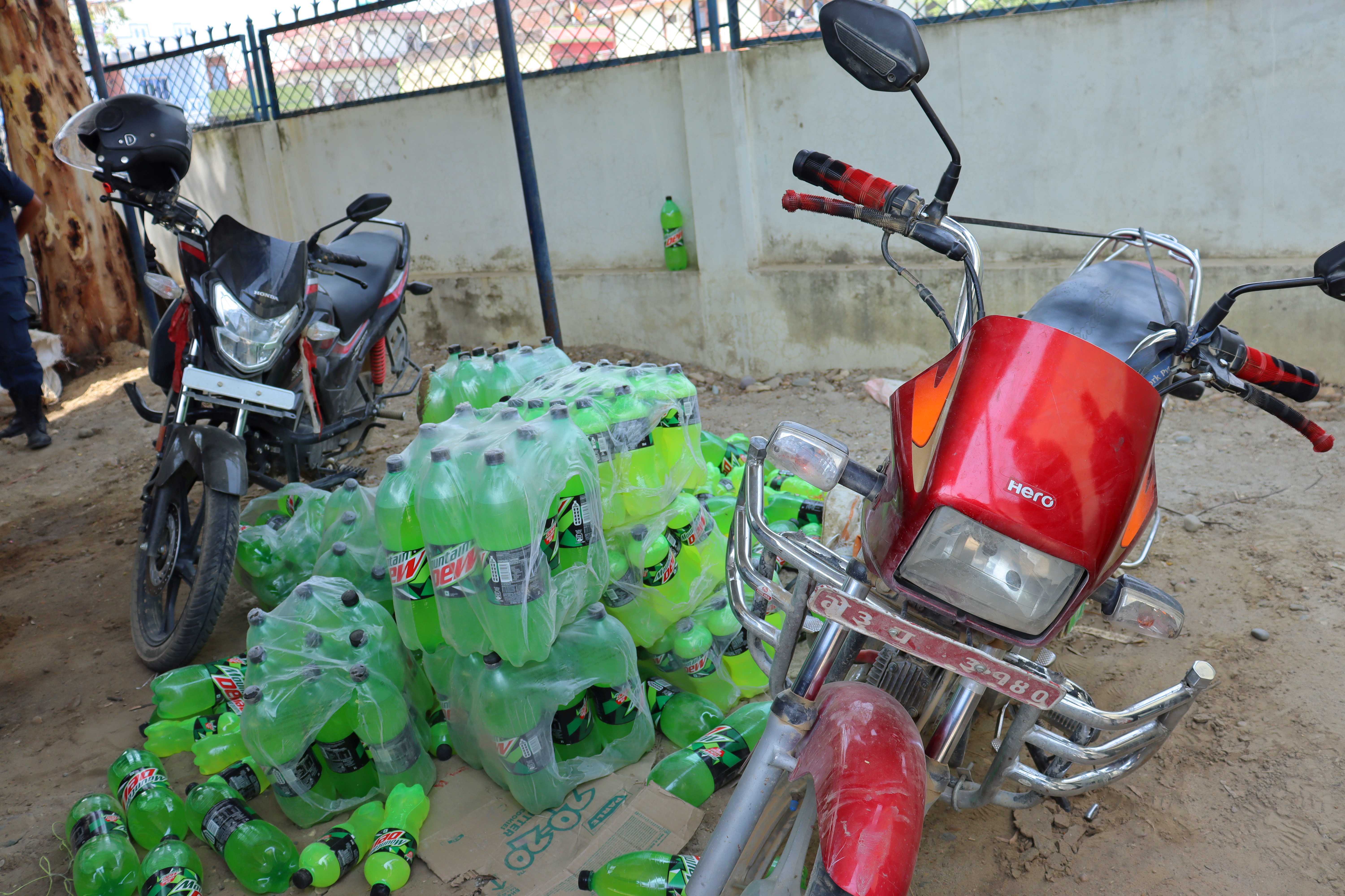 सीमा नाकामा दिनहुँ अवैध सामान बरामद, नौ महिनामा १२ करोड बढीको भन्सारमा बुझाइयो